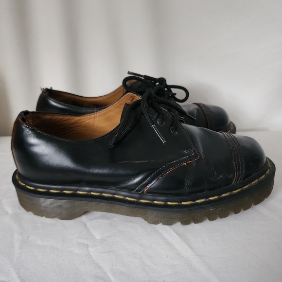 Vtg Dr Marten Doc Martens Cap Toe Oxford Shoe England Yellow Trim UK 7 US 8 main image 7